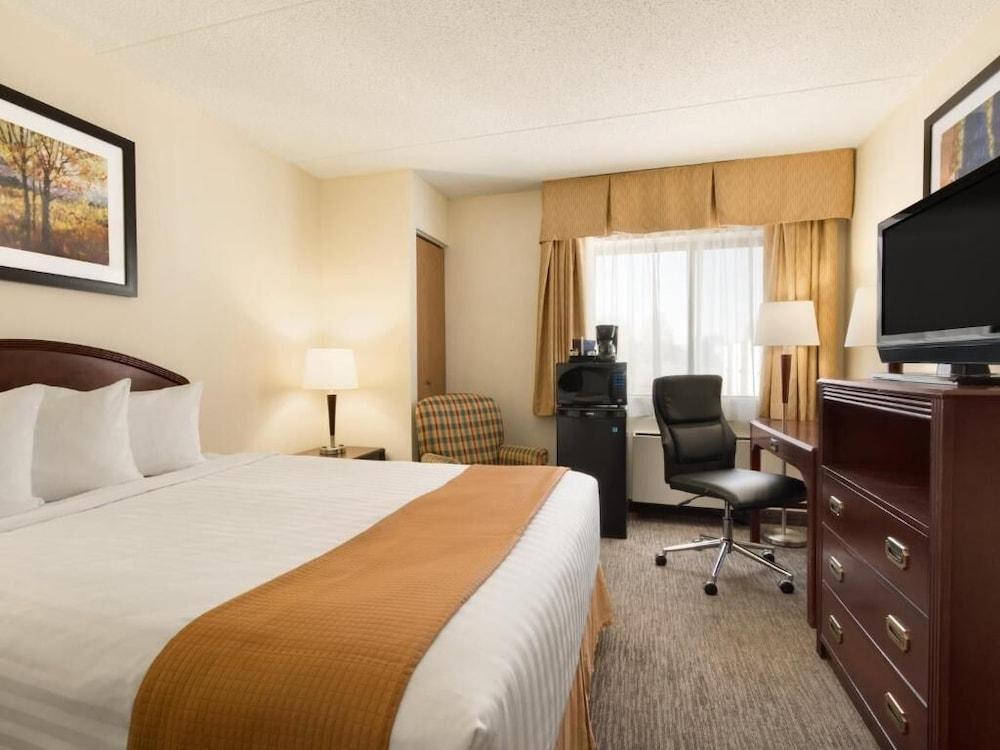 Emerald Hotel & Suites Calgary Airport Exteriér fotografie