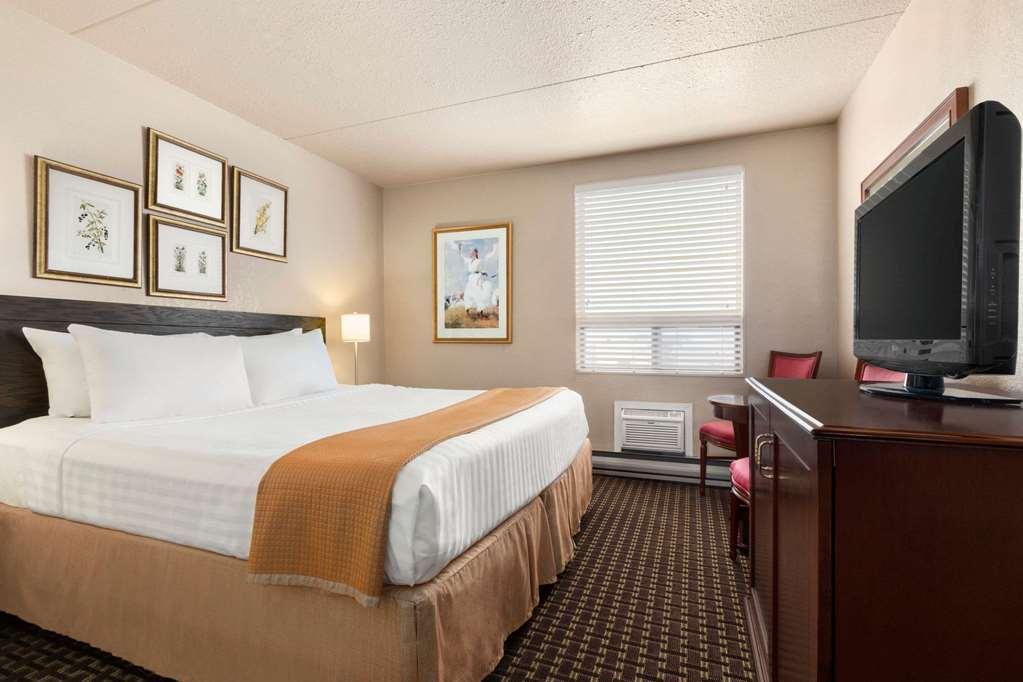 Emerald Hotel & Suites Calgary Airport Exteriér fotografie